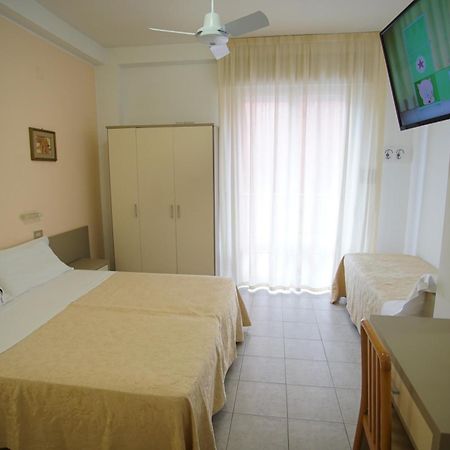 Hotel Dell'Angelo Rimini Extérieur photo