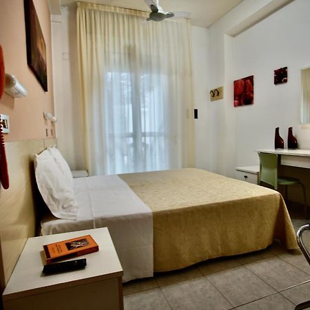 Hotel Dell'Angelo Rimini Extérieur photo